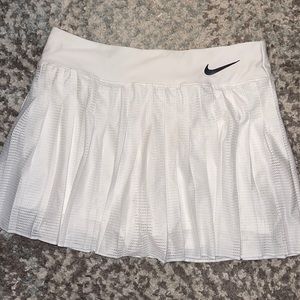 Nike tennis skirt